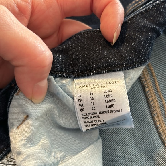 American Eagle High rise skinny jeans. Size 16 long - Picture 3 of 5